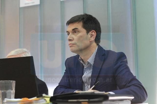 Serio. Canosa escuchó con detenimiento el pedido de condena y cárcel. Foto: Juan Pereira.