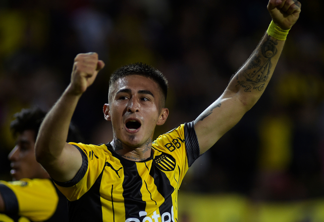 El lateral Gabriel Rojas est&aacute; en la &oacute;rbita de Col&oacute;n.