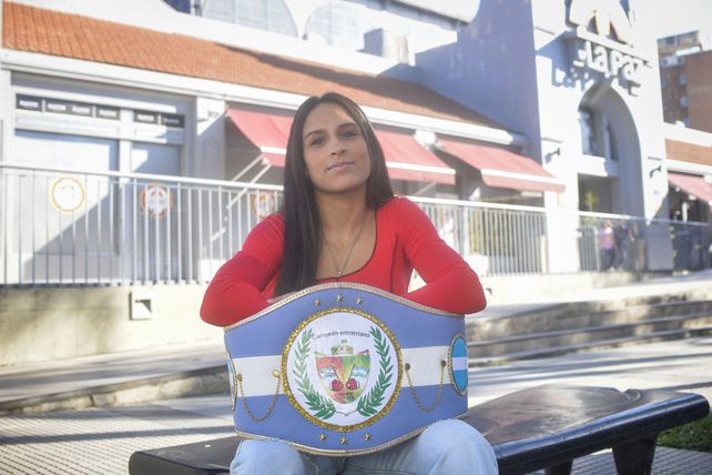 Lara Arener se consagró campeona en Colón.