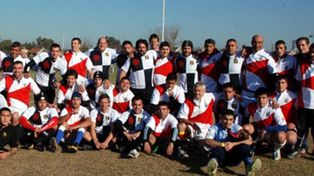 Presos y abogados se enfrentaron en un partido de rugby