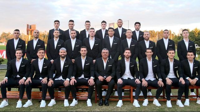 Foto oficial. Ante de partir rumbo a Brasil