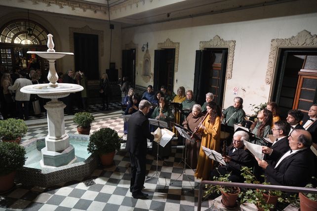 El Museo Estevez volvió a brillar y abrió su ventana a la Rosario colonial