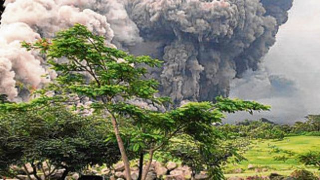 El volcán de Fuego erupcionó ayer.