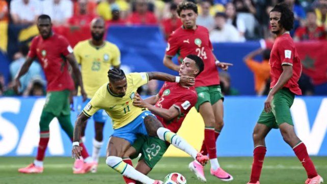Brasil y Marruecos, a mano en un partidazo que abrió el Grupo C