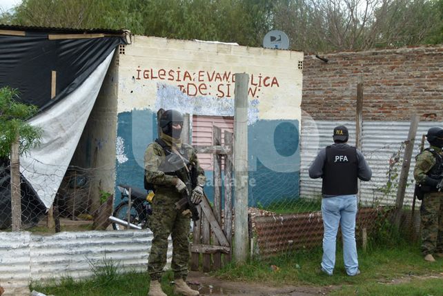 Bº Nueva Pompeya: detuvieron a cuatro personas