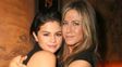 jennifer aniston visito a selena gomez en un centro de rehabilitacion