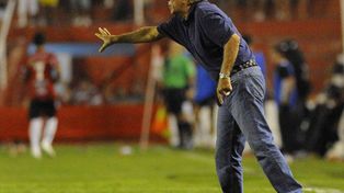 ¿El salvador? Mostaza Merlo insiste con su deseo de dirigir a Racing
