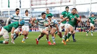 Los Pumas cerraron el año con una abultada derrota ante El Trébol.