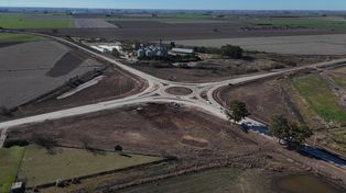 Para la región, la obra representa una solución largamente esperada en un punto estratégico para la circulación de vehículos particulares, transporte de carga y producción agropecuaria.&nbsp;
