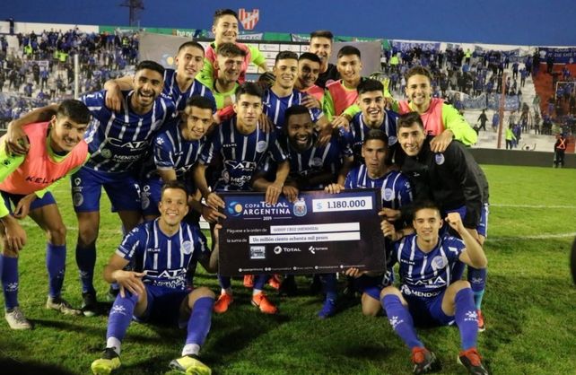 Andrés Mehring, exarquero de Colón, fue clave en la clasificación del Tomba