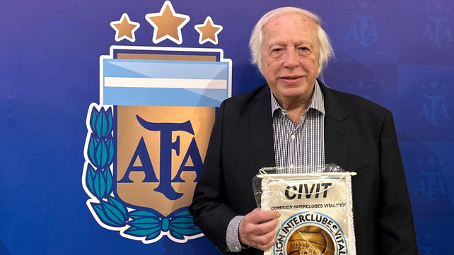José Grimolizzi fue reconocido en AFA como socio vitalicio distinguido de Central.