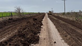 Optimizan las condiciones de los caminos rurales del distrito de Roldán
