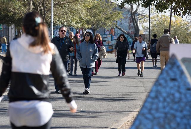 Sin tapabocas al aire libre: Santa Fe espera que salga el decreto nacional