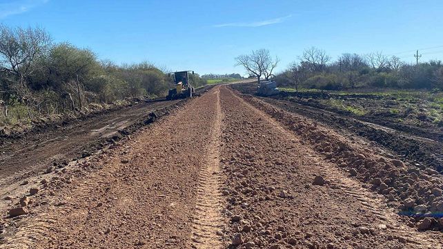 Ya se distribuyeron más de 4.000 metros cúbicos de broza en la ruta 42