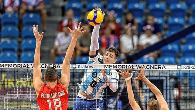 La Selección Argentina de vóley superó a Serbia en un amistoso previo al Mundial.