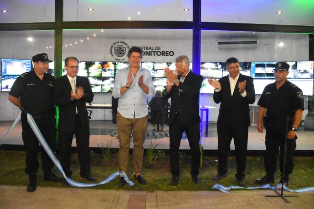 Zona Sur-Norte. El intendente Roly Santacroce hizo la presentación.