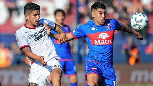 Newells metió una gran victoria como visitante ante Tigre para quedar en zona de clasificación a cuartos de final.
