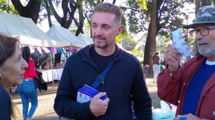 El precandidato a concejal Adrián Dalessandro dialogó con los rosarinos en barrios e instituciones de la ciudad.