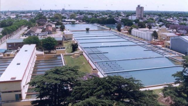 Las tareas de reparación en la planta afectan el servicio de agua en el sur de Rosario.