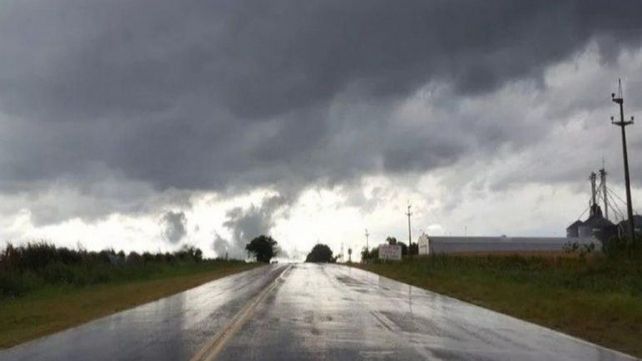 Alerta naranja por tormentas fuertes para Rosario y varios departamentos de la región