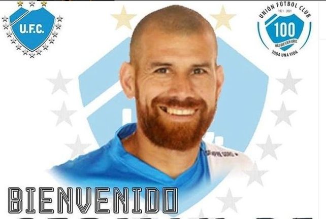 El Colo Ré descolgó los botines y volvió al ruedo en Unión de Totoras