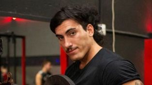 El rosarino Tomás Holder le practicó RCP a una joven en Punta del Este y logró salvarle la vida.