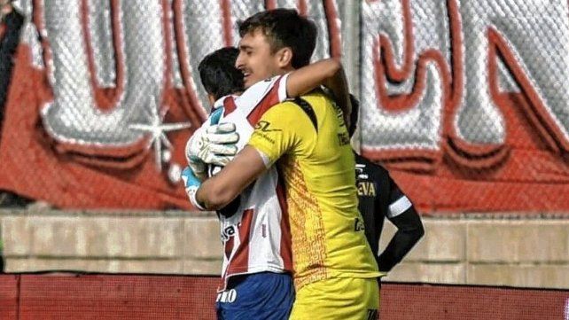 Unión festejó en San Nicolás ante Central.