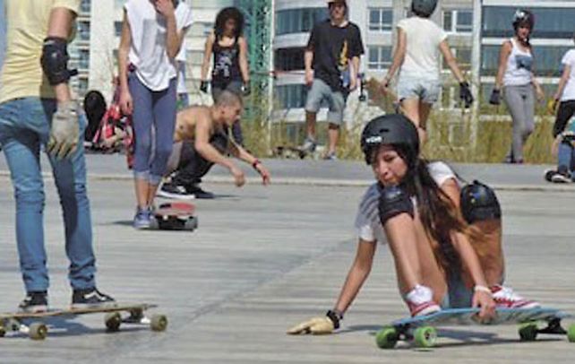 Sobre ruedas. Miles de cordobeses circulan en patines