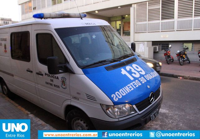 Preso. El detenido está acusado por el delito de estafa y se verá si forma parte de las otras causas.