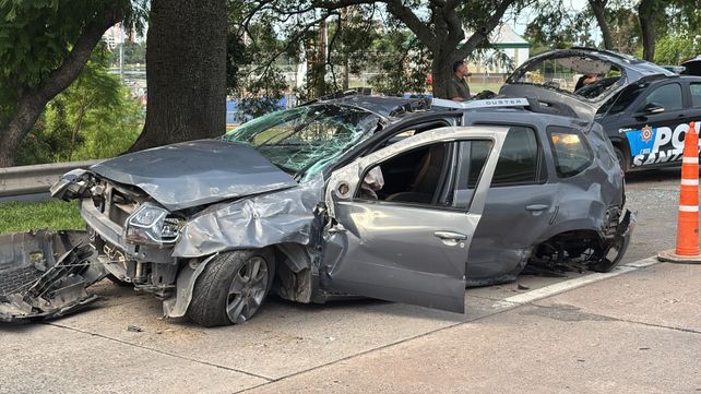 Cuál es el estado de salud del conductor del auto que volcó y dio varios tumbos frente al club El Quillá