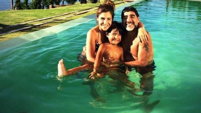 Gianinna celebró el amor con una foto del reencuentro de Maradona y Benjamín