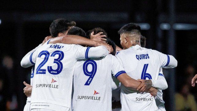 Vélez igualó en el final.