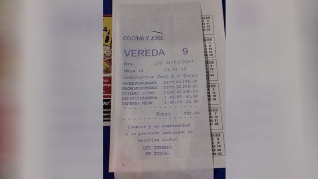 Otra vez un ticket se viraliza por escrachar abusos: les cobraron hasta el pan