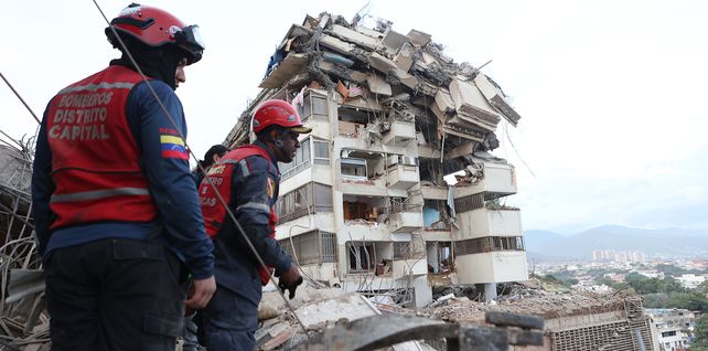 Una serie de edificios