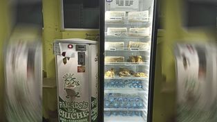 Un parador ofrece comida y agua mineral gratis a camioneros