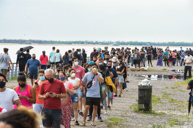 Hisopados a pleno. Esto pasaba en enero de 2022 cuando Omicron hizo su aparición en Rosario&nbsp;