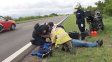 Un motociclista de 60 años debió ser asistido al caer sobre la cinta asfáltica en la Ruta Nacional 12, a la altura del kilómetro 140, sentido sur-norte, en cercanías de Ceibas.