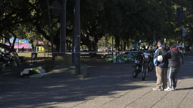 Familiares de la persona fallecida llegaron hasta cercanías del Parque España. Piden que se esclarezca al muerte de Ricardo