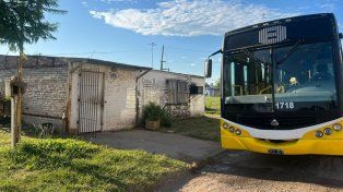 El lugar donde sucedió el robo, donde funciona la parada de la Línea 8 de colectivos