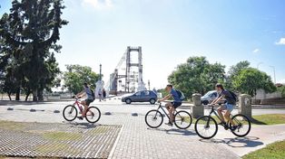 La campaña del Banco de la Nación Argentina es para adquirir bicicletas y monopatines eléctricos, además de cochecitos para bebés y cascos de bici