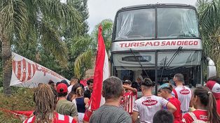 Gran recibimiento al plantel de Unión en Esperanza