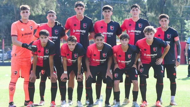 El equipo de Lucas Bernardi que salió desde el arranque frente a Aldosivi.