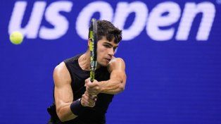 Alcaraz y Sinner avanzaron a segunda ronda en el US Open