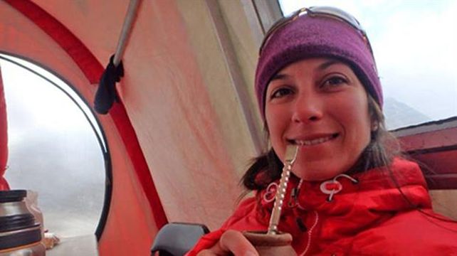 Una montañista argentina quedó atrapada cerca de la cumbre más alta de Canadá