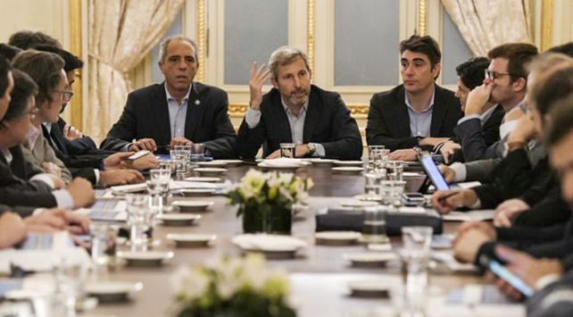 El gobierno confía en aprobar el presupuesto en noviembre
