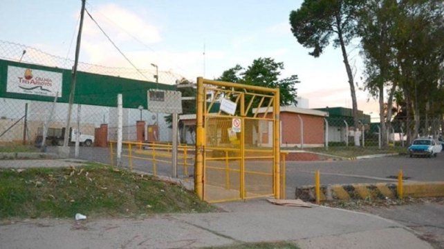 Uatre se declaró en alerta por la crisis en Granja Tres Arroyos