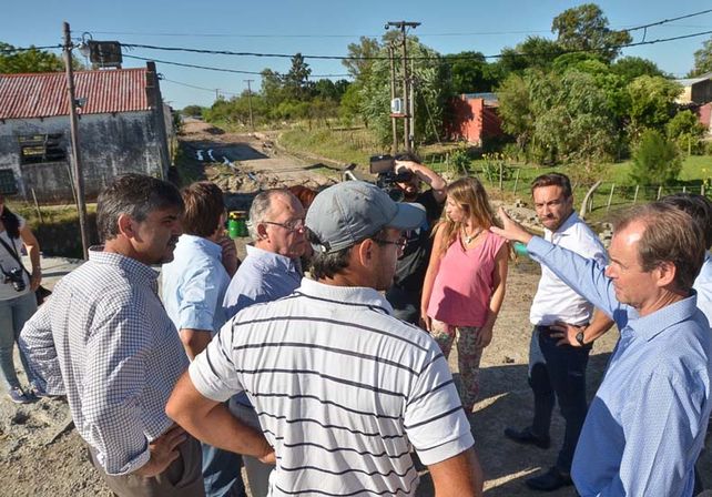 Bordet recorrió las zonas afectadas por las inundaciones en Gualeguay