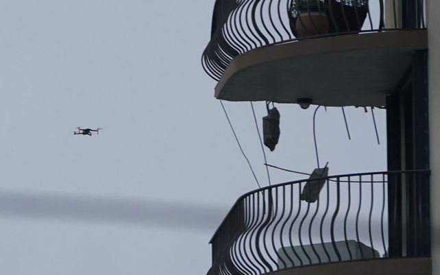 El derrumbe de un edificio en Miami en imágenes