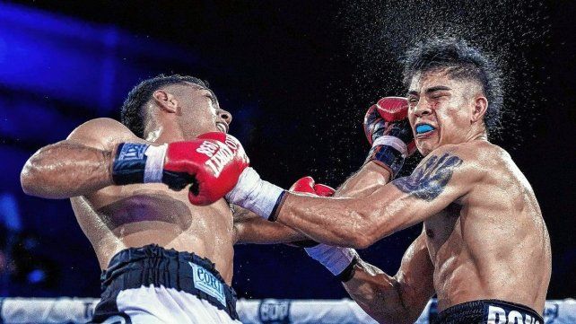 Luciano Amaya se quedó con la victoria por puntos ante el santafesino Alan Ponce del Club Atlético Colón.