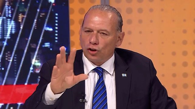 El ministro de Seguridad Sergio Berni disparó contra el ex presidente Mauricio Macri por la Ley de Derribo.